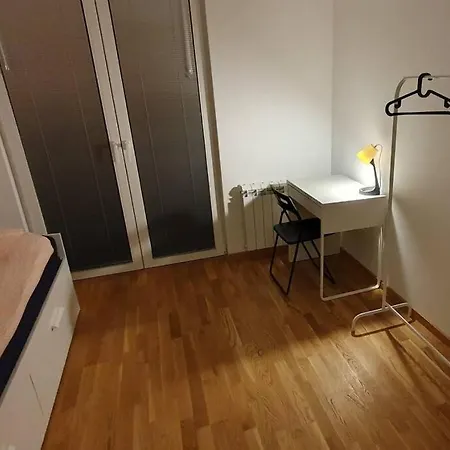 アパート 5 スコピエ