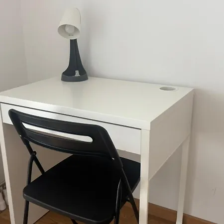 5 アパート スコピエ