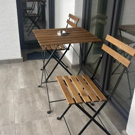 Apartament 5 *