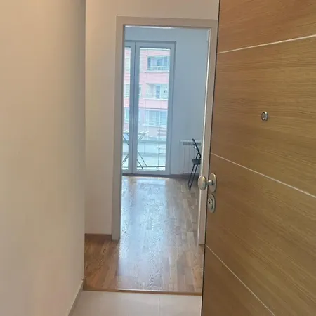 5 Apartament