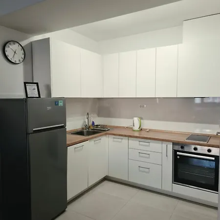 5 Appartement *